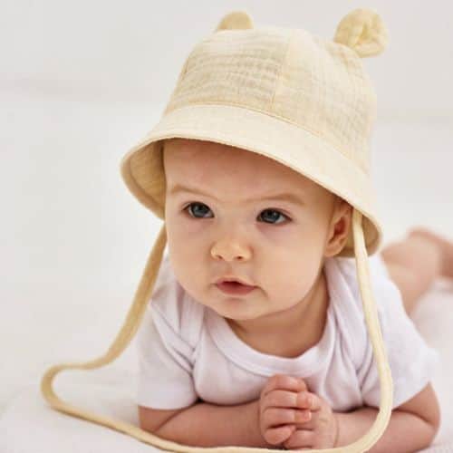 Bob-pour-bébé-beige-clair