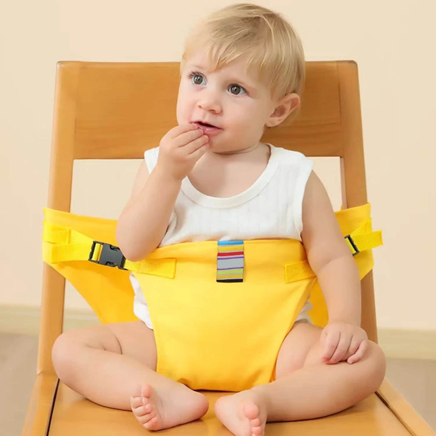 Harnais-chaise-haute-bébé