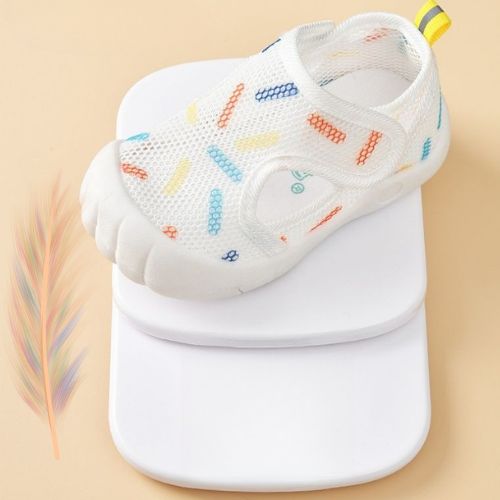 Sandale-bébé-légère