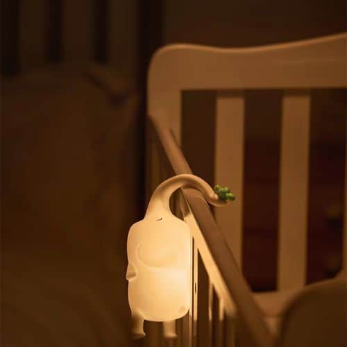 Veilleuse-bebe-berceau