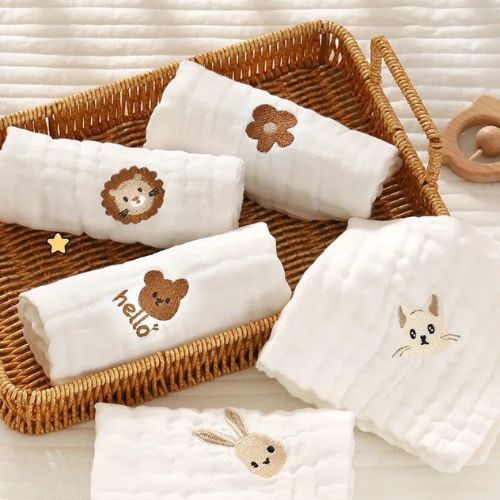 Lingettes-bebe-lavables-brodees