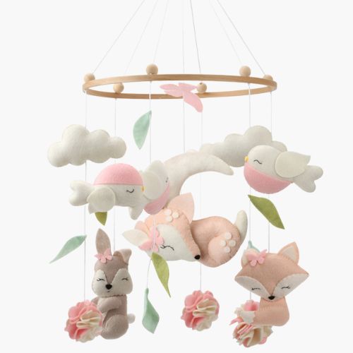 Mobile bebe rose mignon