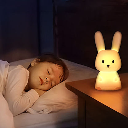 Veilleuse-enfant-lapin-dormir